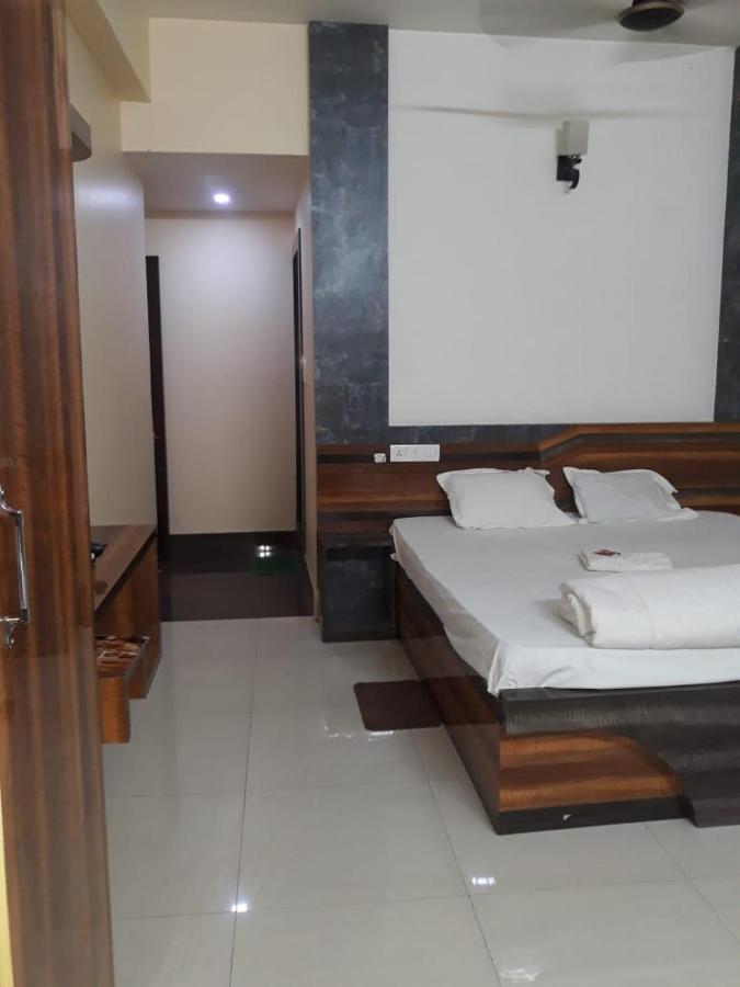 Hotel Sagnik Murshidabad Luaran gambar