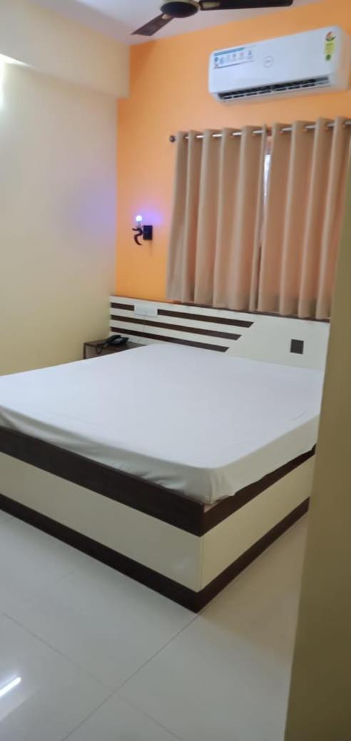 Hotel Sagnik Murshidabad Luaran gambar