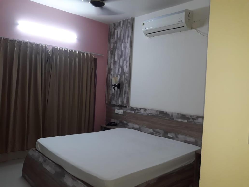 Hotel Sagnik Murshidabad Luaran gambar