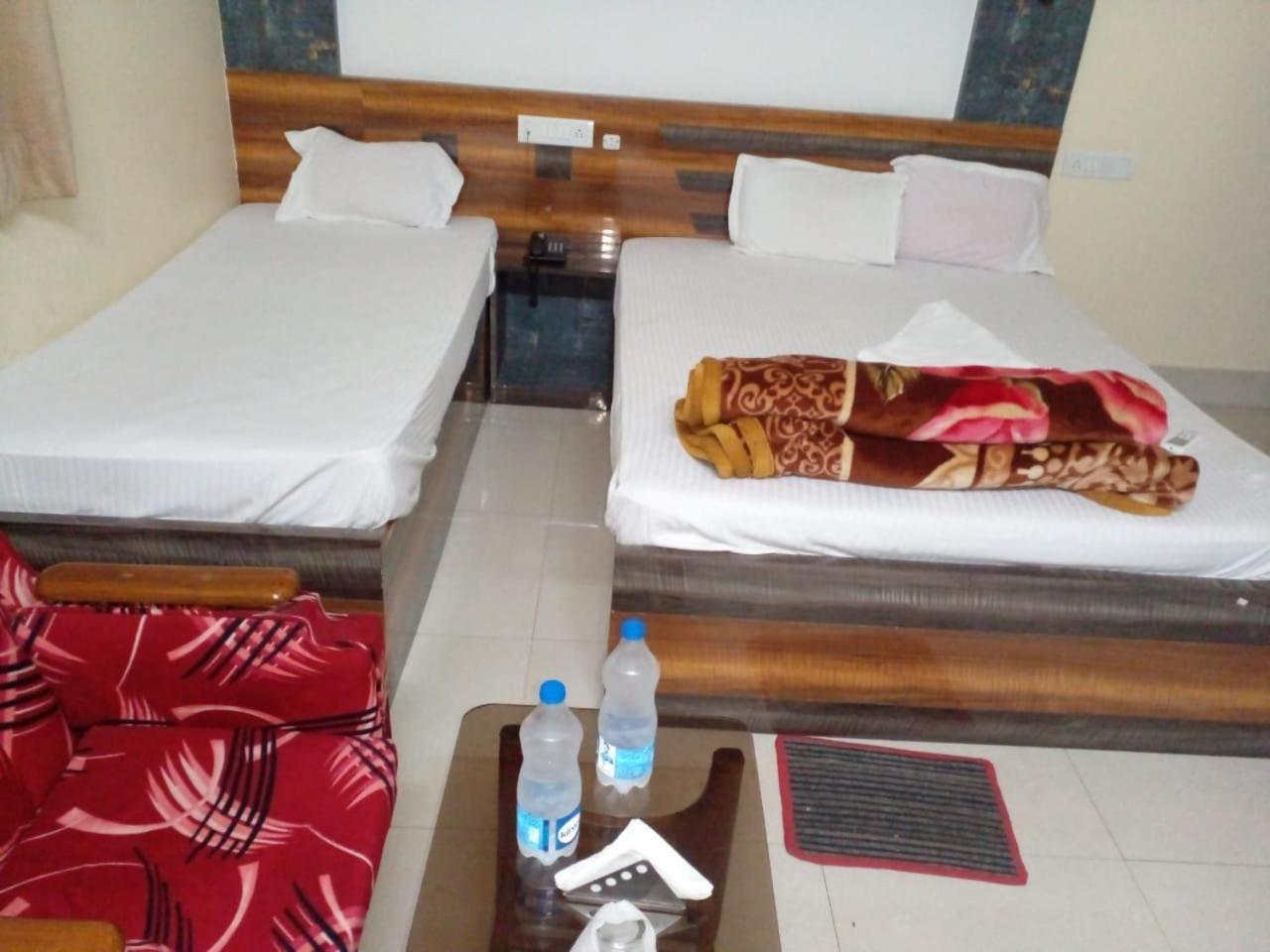 Hotel Sagnik Murshidabad Luaran gambar